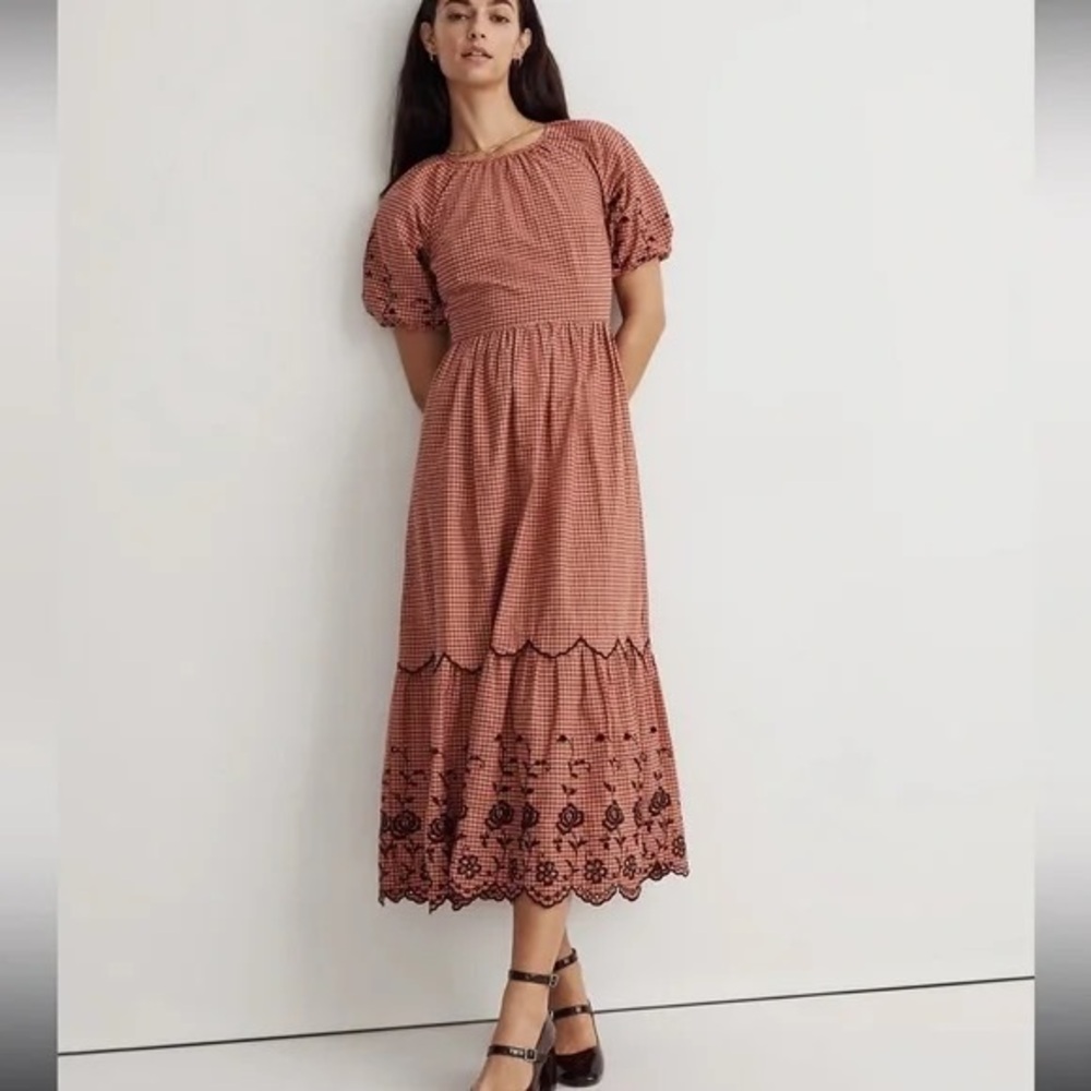 Madewell embroidered puff sleeve midi dress with tie back. Size 6. Worn once.